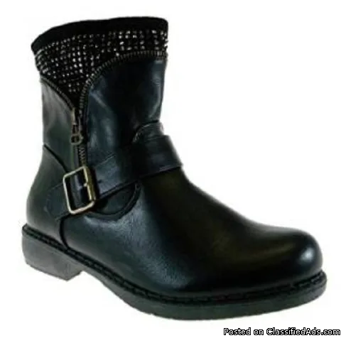 Fashionable Boots for Men and Women at wholesale prices on Jazam