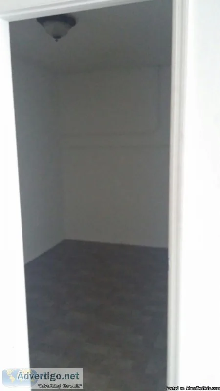 Very Nice Winter Garden Warehouse For Lease
