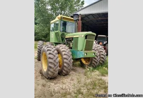 1973 John Deere 7520 Tractor