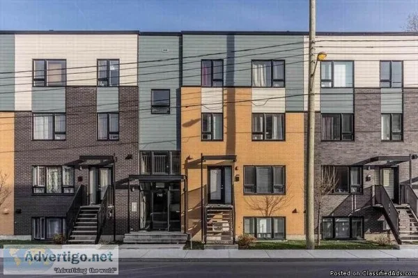 Beautiful condo 2013 Lachine Great location