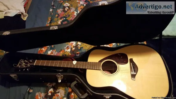 Yamaha fg700s