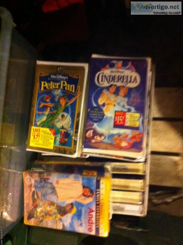 3 Free VHS Disney movies (see Pics below)