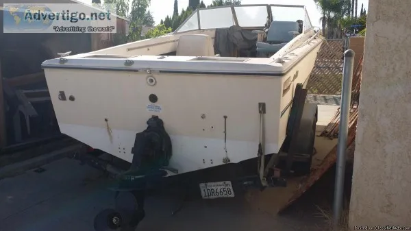 22 ft Sea Ray Boat