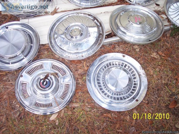 Classic Car Hubcaps