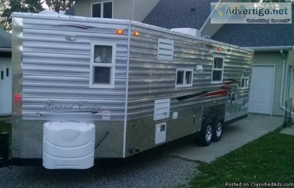 Ice Grand Castle 8ft x 24 ft 6 Man Sleeper