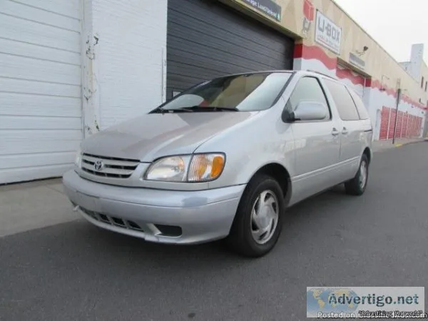 2002 Toyota Sienna 5dr Symphony Edition 