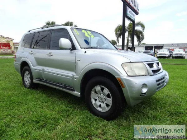 Mitsubishi Montero Limited 4x4 AWD Off Road Like New 90009 Miles