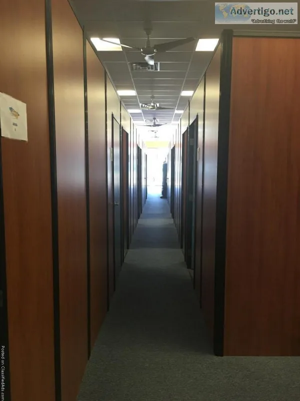 8 ft Cubicle Walls wLaminated Doors