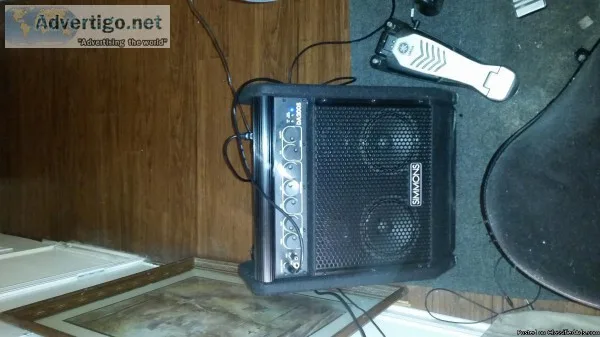 Electric drum kit w amp