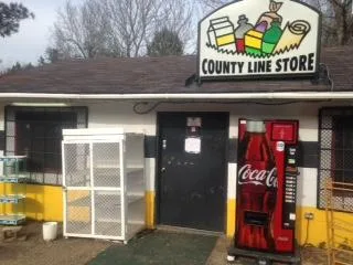 SMALL COUNTRY STORE (REDUCED)