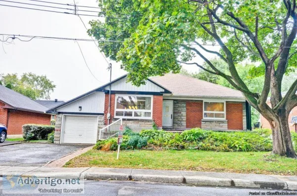 Nice bi-generation house Cote-Saint-Luc Montreal