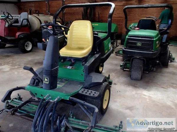 John Deere 2500 Greens Mowers