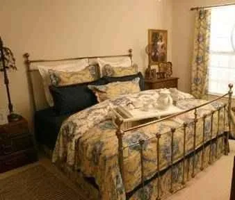 900Spacious 3 bedroom 2 bathroom house 