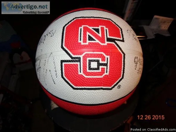 NC STATE SIGNED Basketball