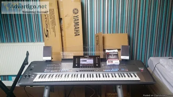 Yamaha Tyros 5 76-Key Arranger Workstation Keyboard