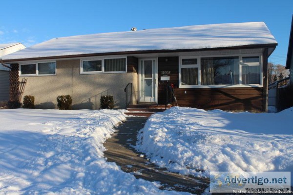 HOUSE FOR RENT 3 BEDROOMS 2 BATHROOMS BASEMENT GARAGE