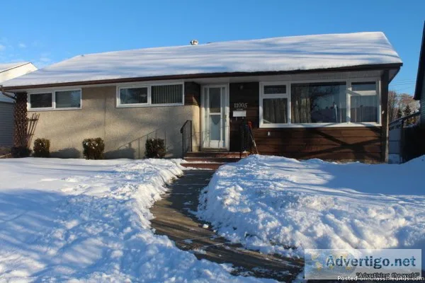 HOUSE FOR RENT 3 BEDROOMS 2 BATHROOMS BASEMENT GARAGE