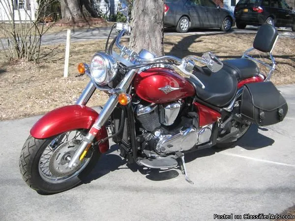 Kawasaki 900 Vulcan Classic - LOW MILES - SUPER CLEAN