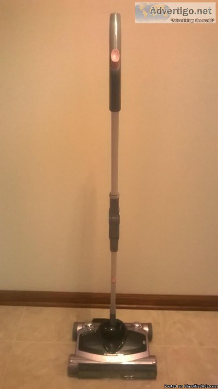 SHARK CORDLESS 2 SPEED FLOORCARPET SWEEPER