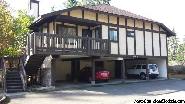 2 bedroom 1 bath 1000sf (small complex - very private)