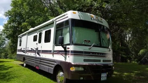 1999 Winnebago Chieftain
