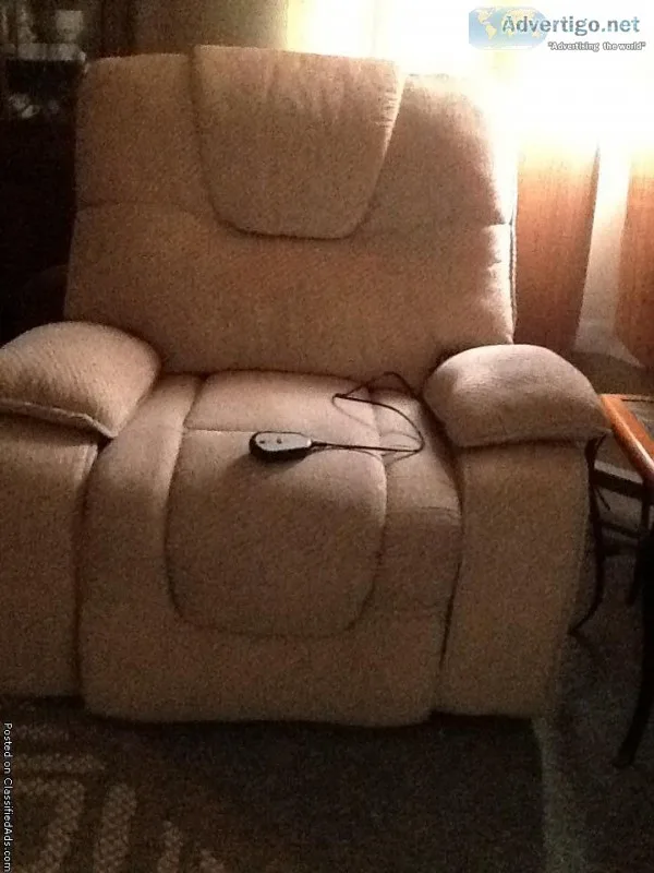 Recliner auto lift