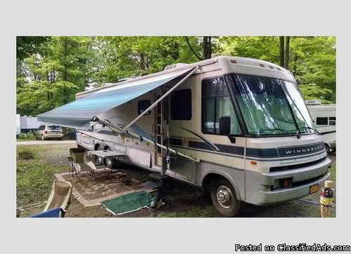 1996 Winnebago Adventurer 37RW