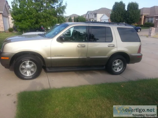 2002 Mercury Mountaineer 6 cylinder for sale.  Make me an offer.