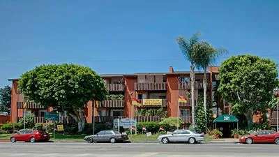 Westside Los Angeles Luxury at affordable prices