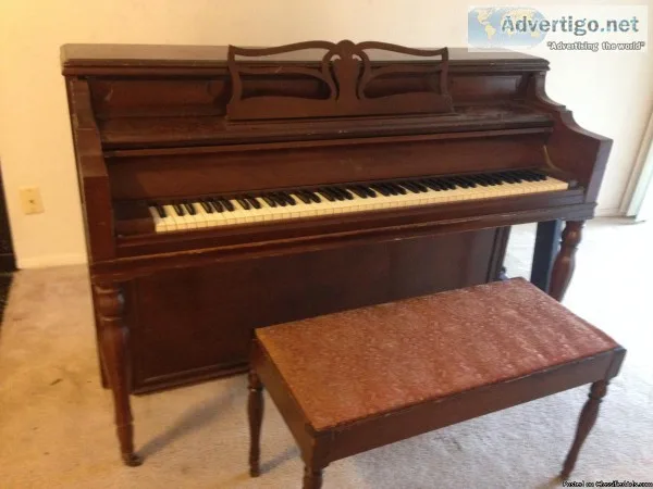 Knabe piano with bench