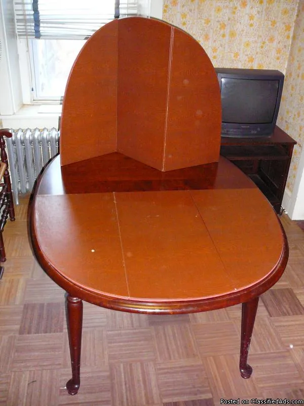 9 PIECE DINING ROOM SET