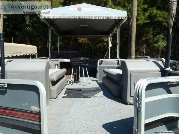 1990 Sun Tracker 24 DL w90hp Mariner