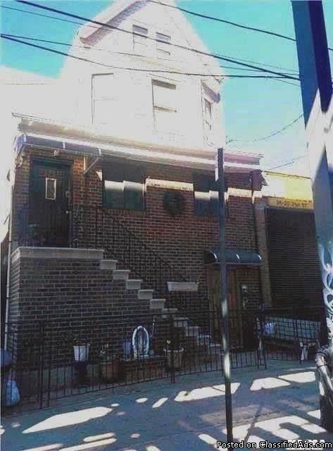 Long Island City House For Sale (VIT)