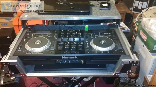 NUMARK MIXDECK QUAD