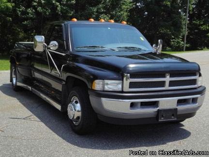 DODGE RAM 3500 DRW 4DR 5.9L