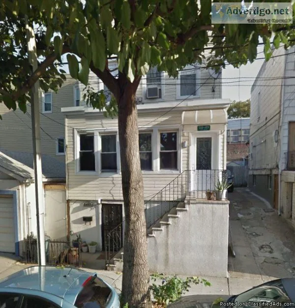 ID 1235357   Sunny And Very Spacious 800 Sq Ft 2 Bedroom Apartme