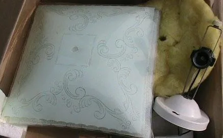 Ceiling light fixtures