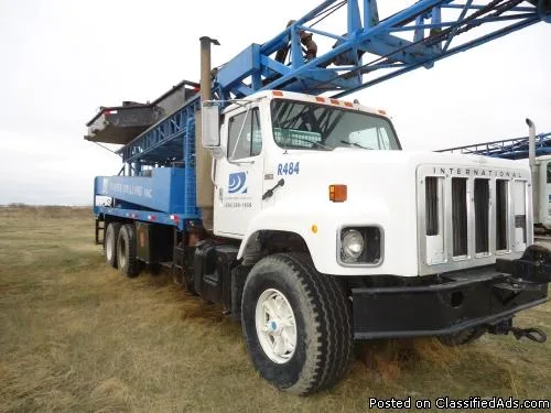 1984 International CF15 top Drive Drill Rig