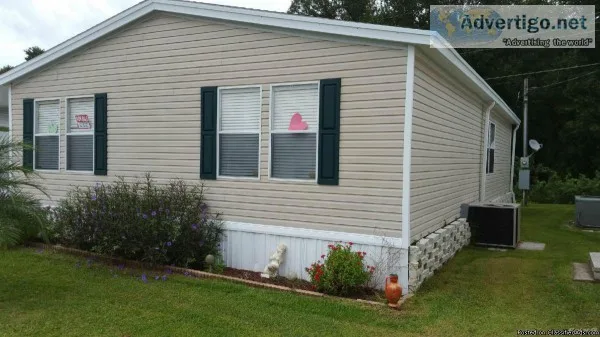 2004 Manufactured Home in May Manor - awesome shape