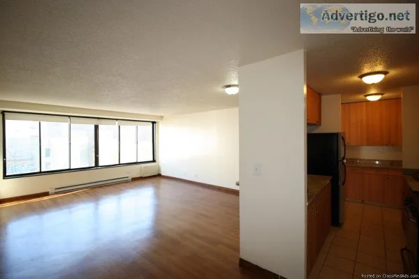 MASSIVE MASSIVE FOUR BEDROOM JUST STEPS FROM CENTRAL PARK NORTH