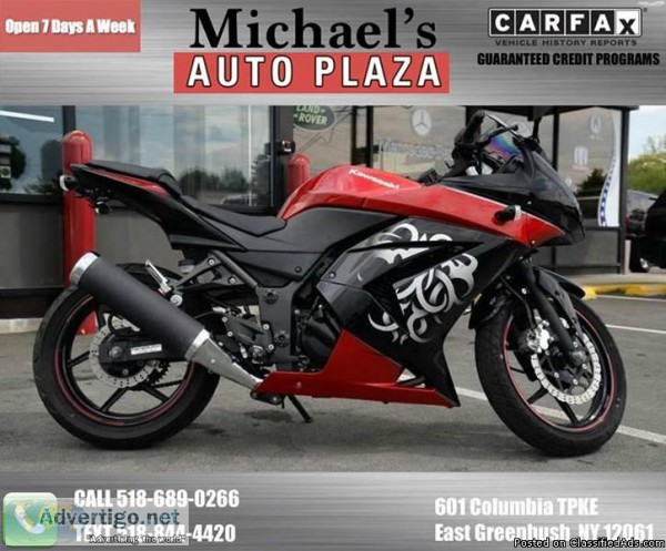 2010 KAWASAKI NINJA 250 LIKE NEW WE FINANCE TRADES WELCOME