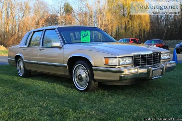 1993 Cadillac DeVille 4dr Sedan (3319) -