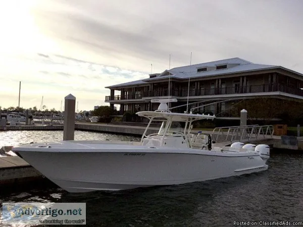 2012 Edgewater 38 Center Console