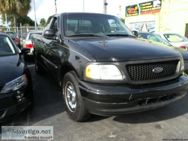 Ford F150 Year 2003 color Black