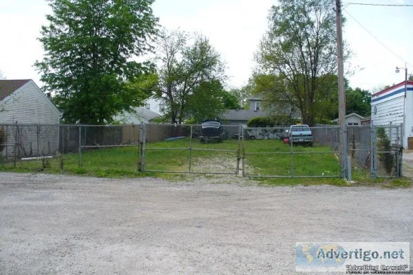 outdoor gated storage for rent