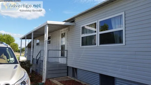 Well maintained double wide in adult park