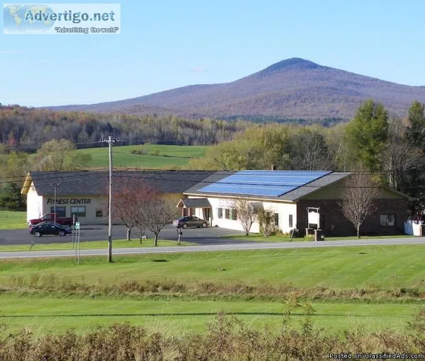 10000 sq ft Commercial Building with 9.5 Acres