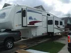 2007 Forest River Cardinal LE 31 RK 33ft