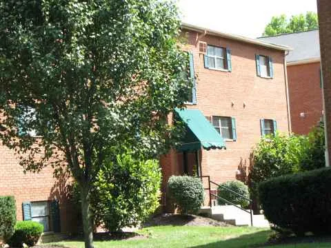2 Beds - Crown Station
