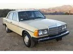 1979 Mercedes-Benz 200-Series